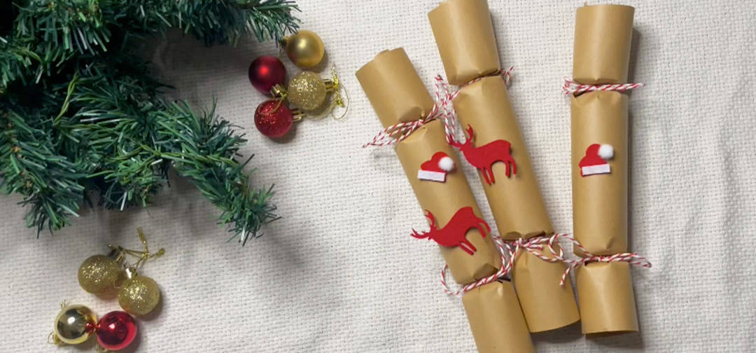 How To Make Your Own Eco-Friendly Christmas Crackers